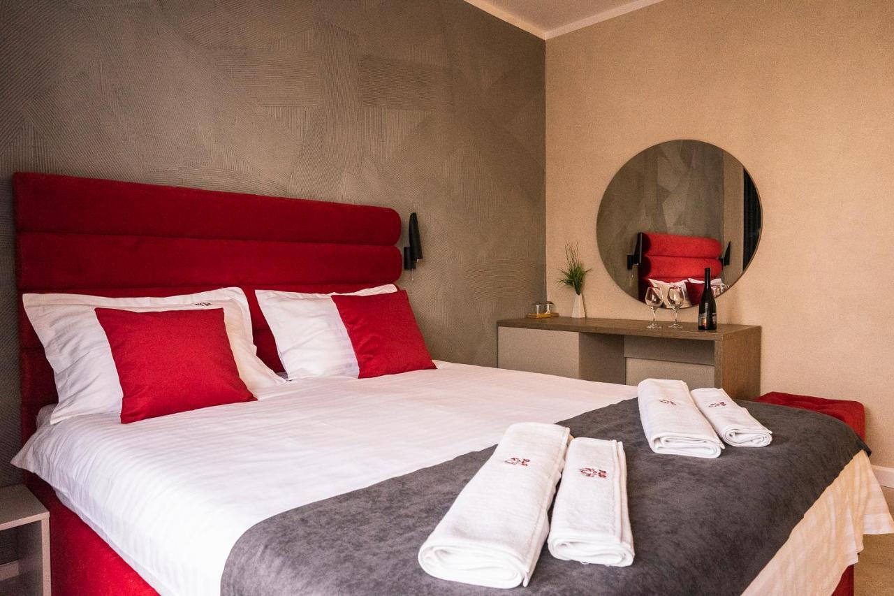 Bed and Breakfast Lotus Exclusive Năvodari Esterno foto
